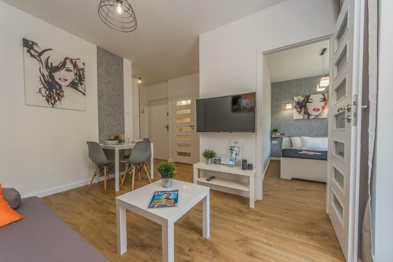 Glow Apartments, Apartmenty Nowa Leborska 格但斯克 外观 照片